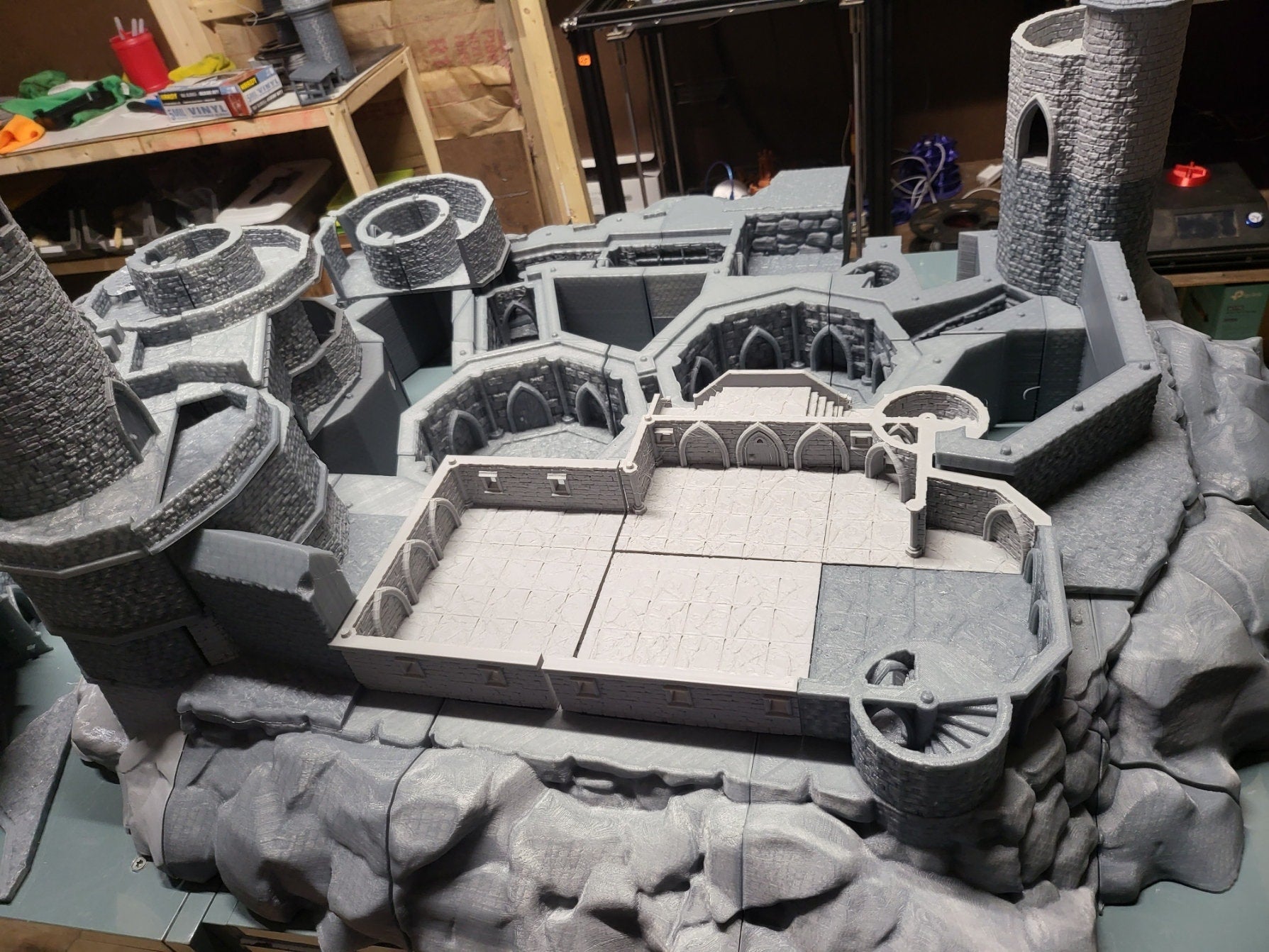 32mm Castle Dracul, Curse of Strahd, Castle Terrain, Castle Complex, Ravenloft, tabletop terrain, wargaming