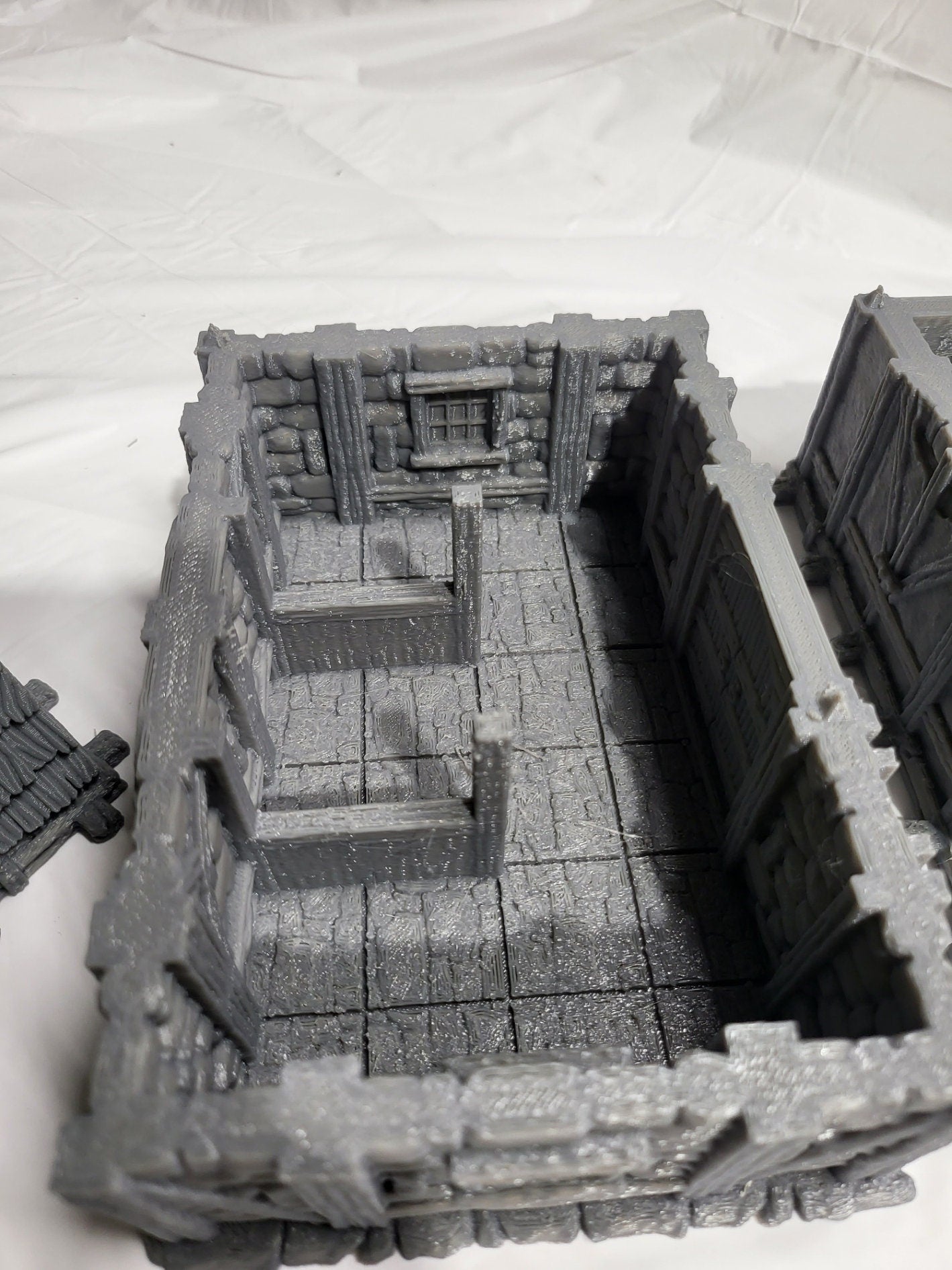 DnD Miniature, 40k Terrain, Train Terrain, Tabletop Town, Tabletop Game, Dnd Table, DND Terrain, DND Miniatures, gaming terrain, 28mm Castle, 28mm Terrain, warhammer, time keeper