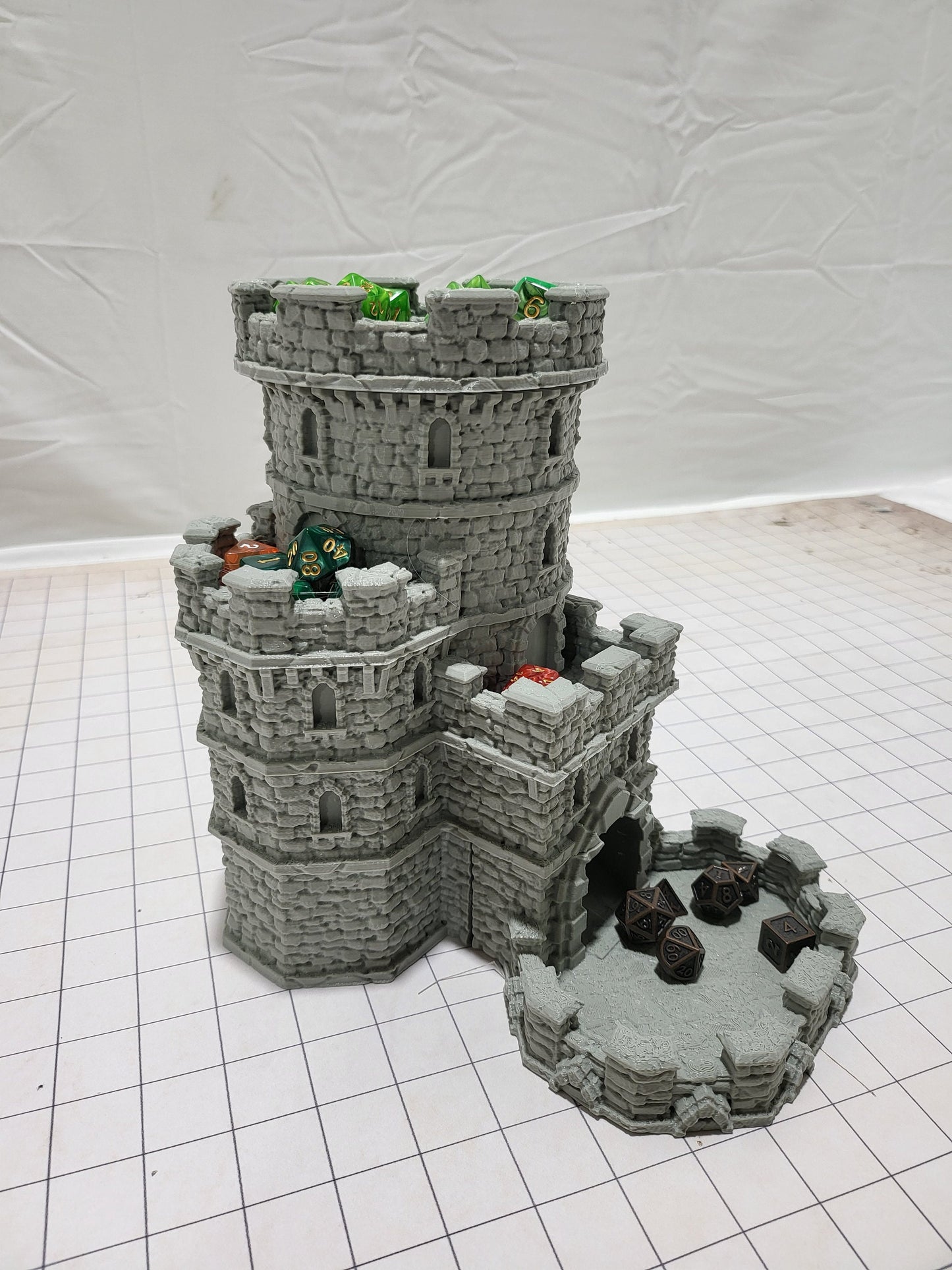 DnD Miniature, 40k Terrain, Train Terrain, Tabletop Town, Tabletop Game, Dnd Table, DND Terrain, DND Miniatures, gaming terrain, 28mm Castle, 28mm Terrain, warhammer, time keeper