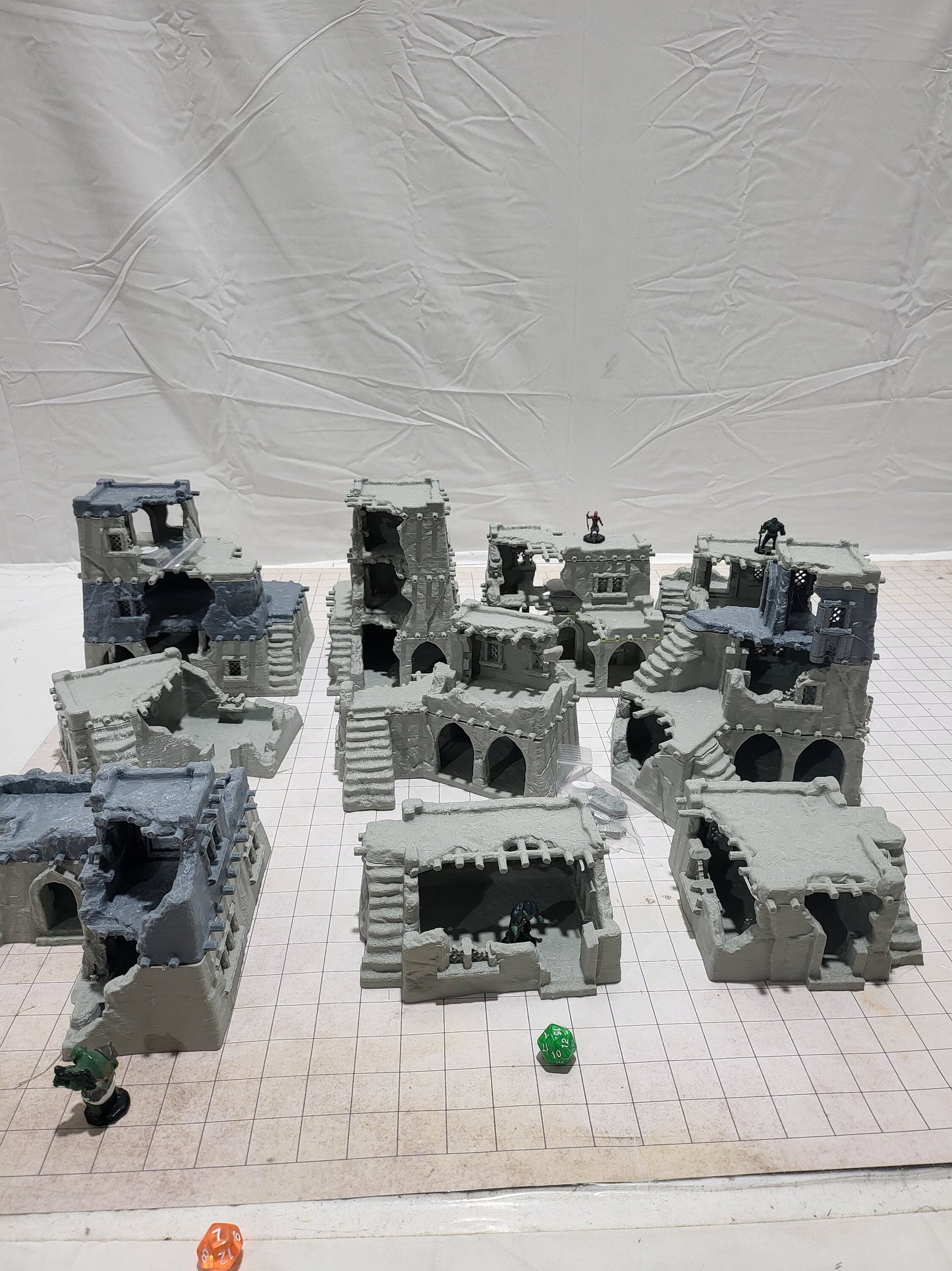 Tabletop RPG Terrain, Desert Ruins, DnD Terrain, Pathfinder Terrain, War Game Terrain, PLA 3D Printed, RPG Scenery, Gaming Miniatures, Desert Campaign, Custom Terrain, Ruined Buildings, Tabletop Scenery, RPG Terrain Set