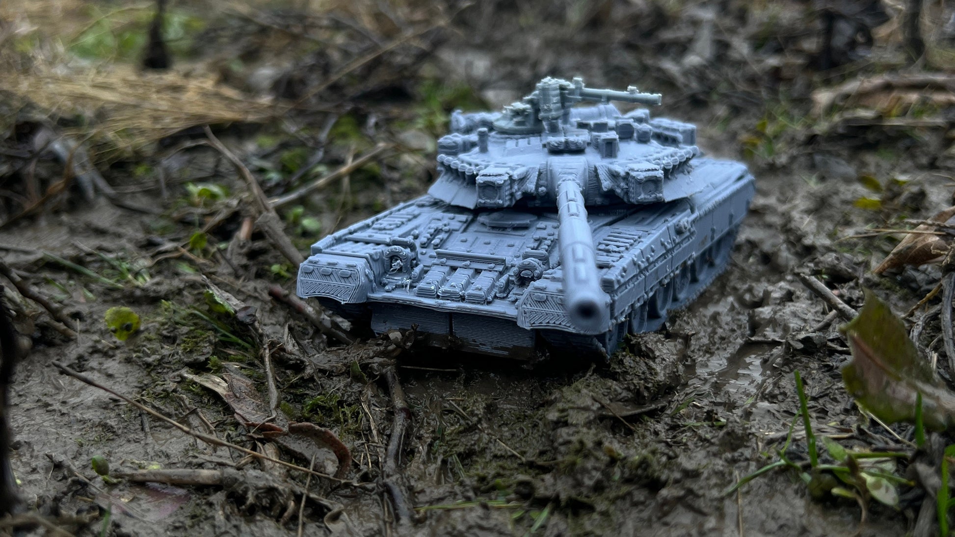 T-80-UK, Command tank, cold war tank, cold war, tank, Russian, Tabletop terrain, tabletop gaming,