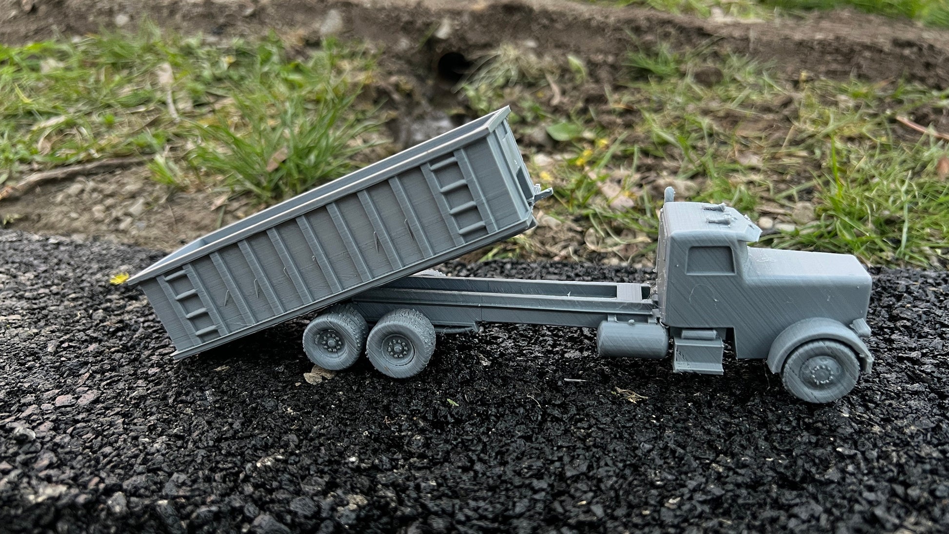 older style Roll off truck, slide on, truck, Modern warfare, Tabletop terrain, WW2, Modern tank,