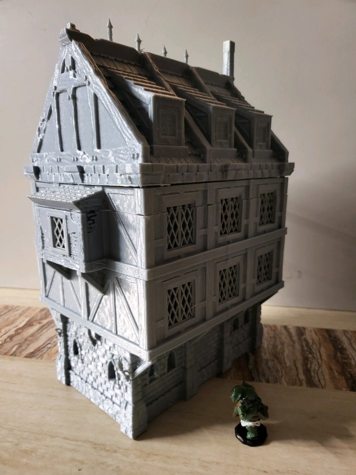 Ulvheim Inn - Bar Keep, Drennheim 28mm Scale - Warhammer - Dungeons and Dragons - 28mm Terrain - warhammer terrain